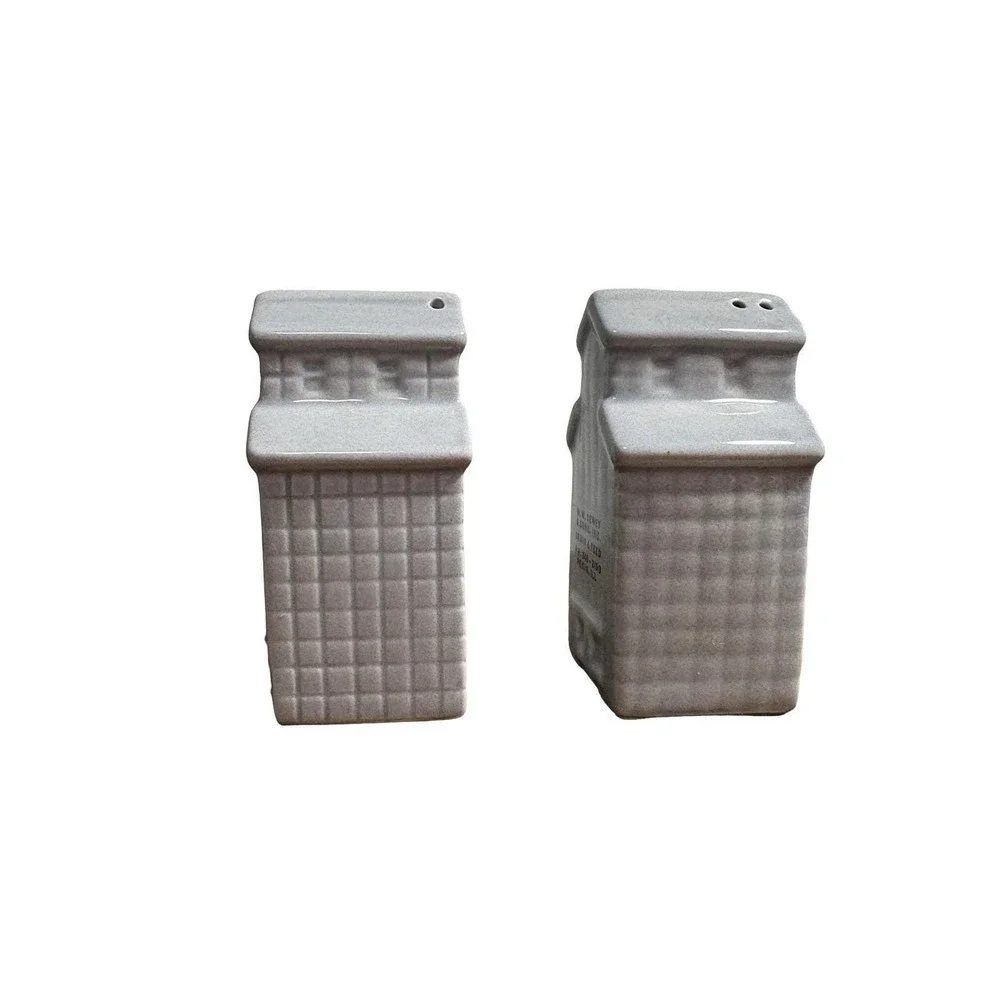 Vintage‎ Grain Elevator Salt & Pepper shakers WW Dewey Grain & feed Co. Pekin IL